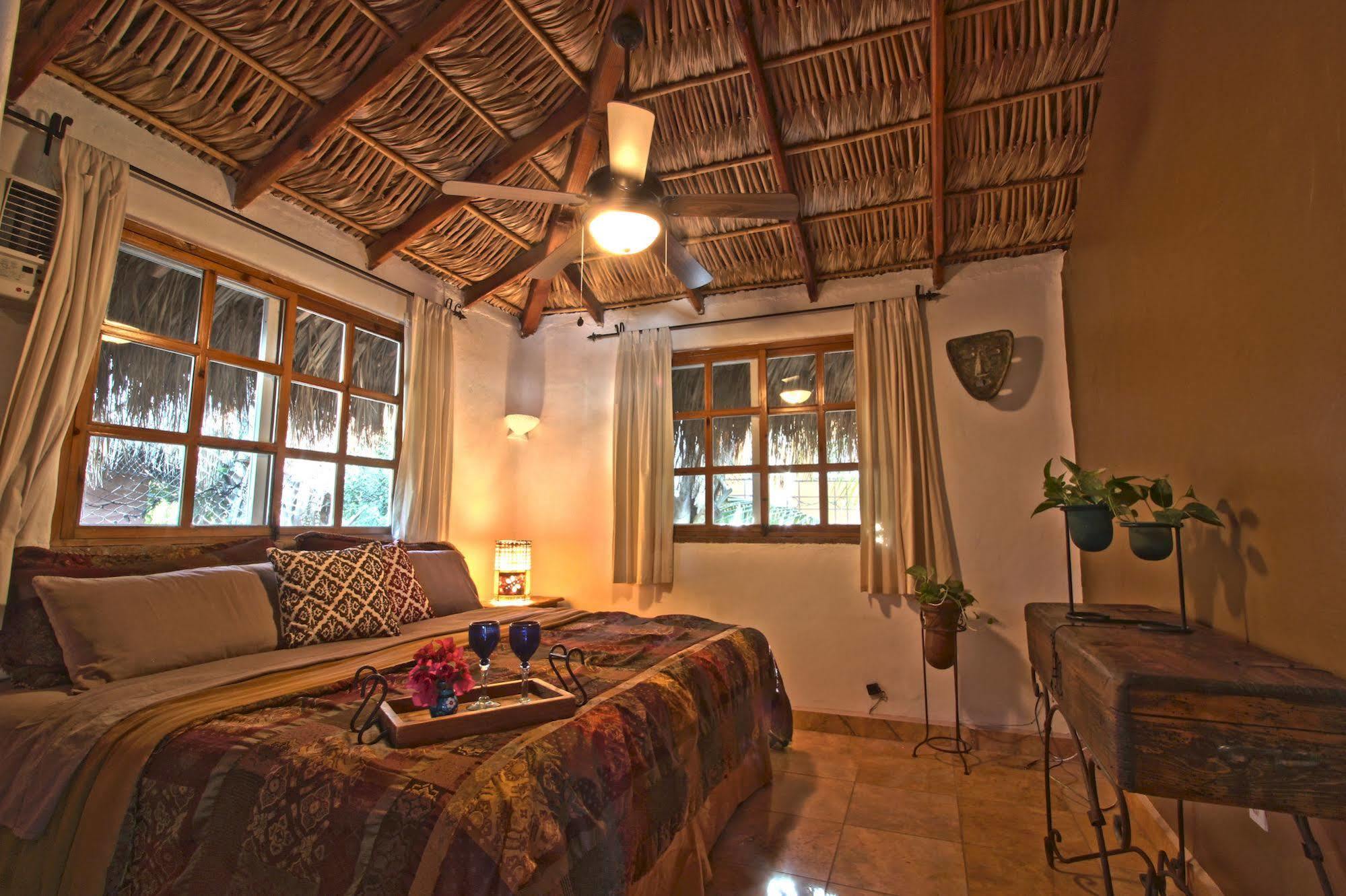 The Bungalows Hotel Cabo San Lucas Exterior photo